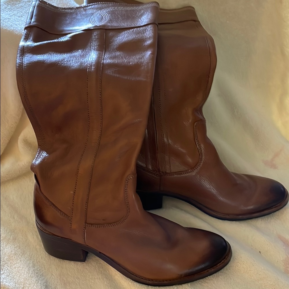 Donald Pliner Elegant Brown Leather Women's Boots